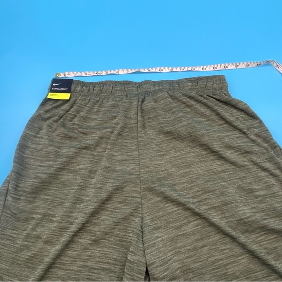 Nike Dri-Fit Athletic Shorts Green Standard Fit Size XL - Picture 11 of 13